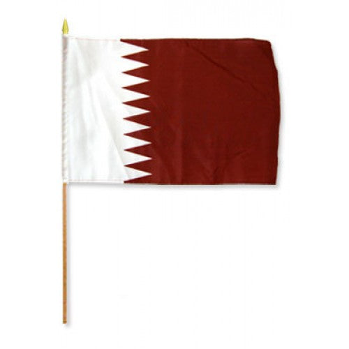 Qutar Miniature small table desk flag 15cm x 10cm